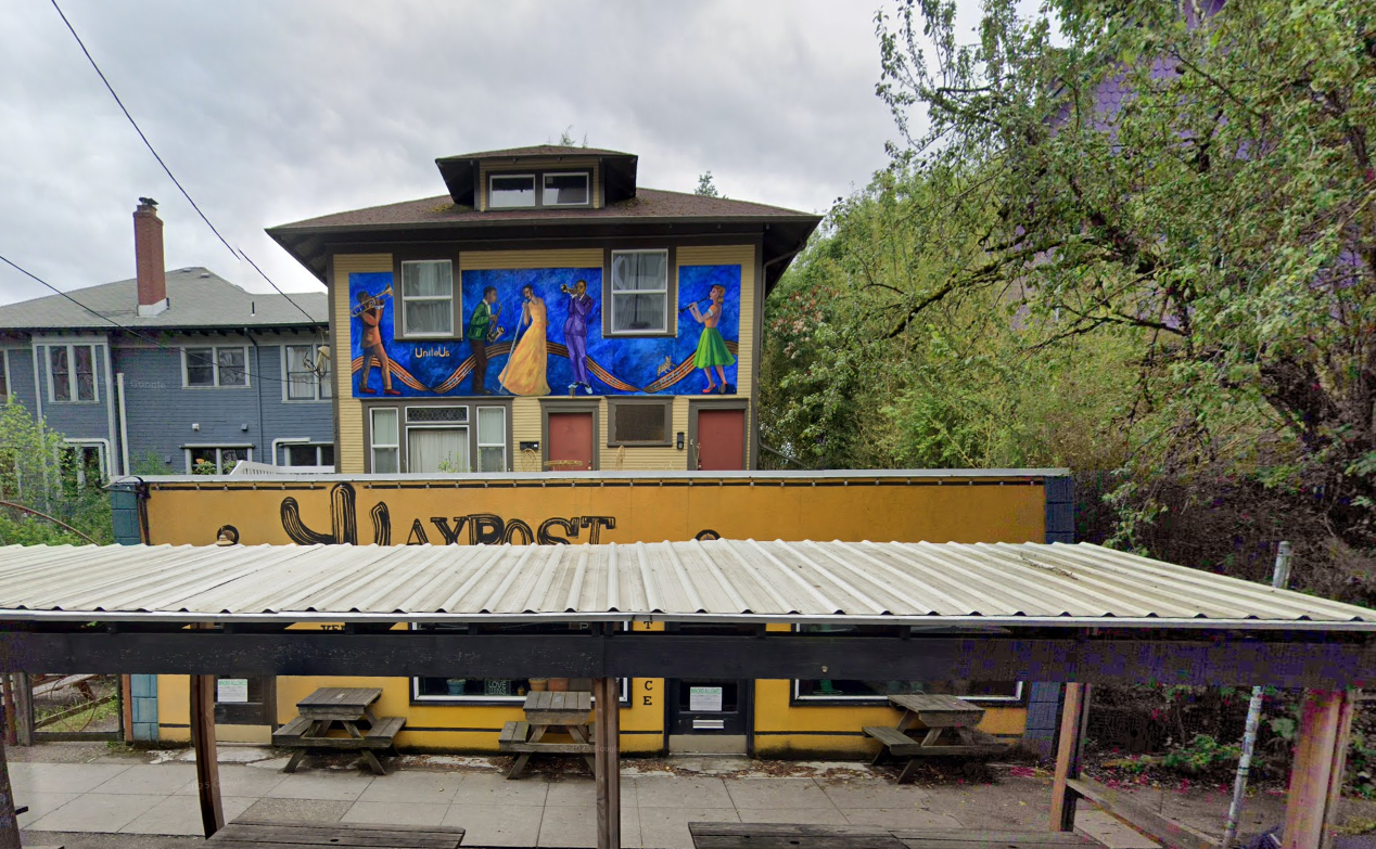 3122 N Williams Ave — photo 2