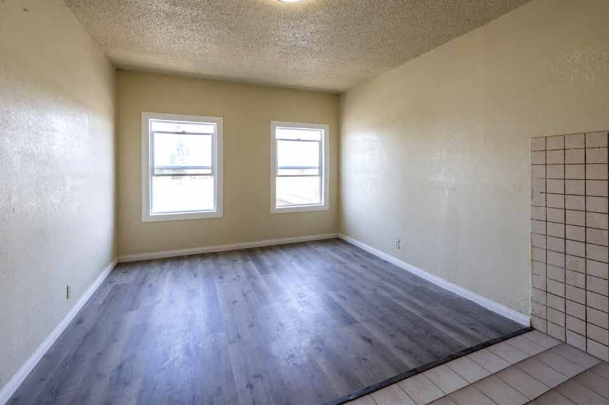 16 Unit Apartment Building | 1134 S Vancouver Ave — photo 2