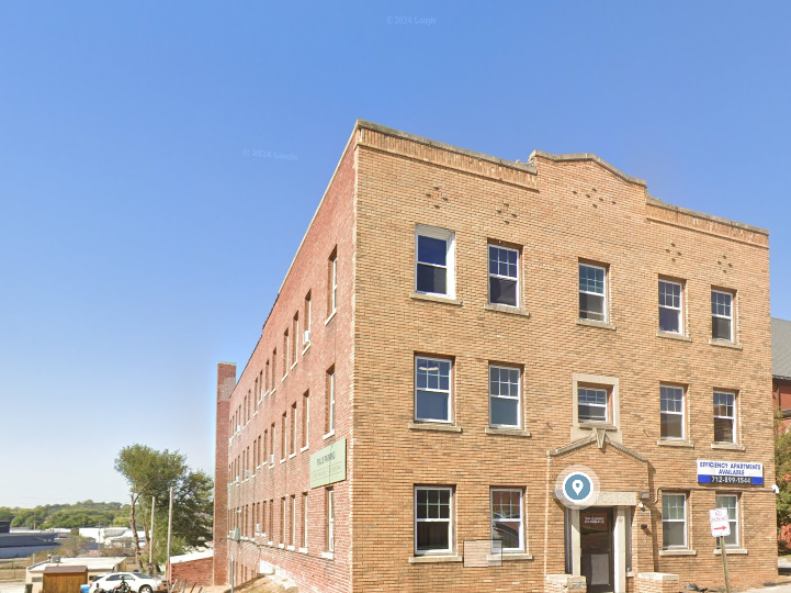 The Follis Apartments - 37-Unit Building & Parking Lot — photo 3