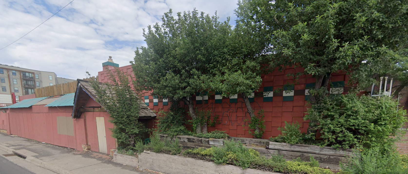 218 S Milton Rd — photo 2