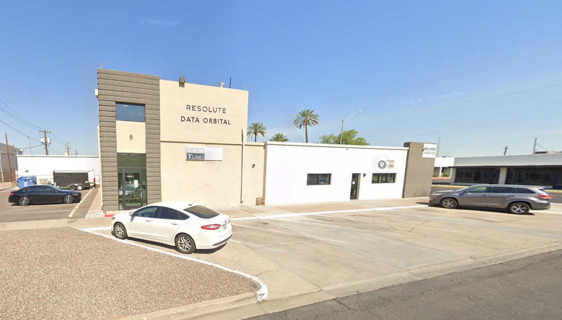 OFFICE-RETAIL LEASE AT STATE CAPITOL DISTRICT — photo 2