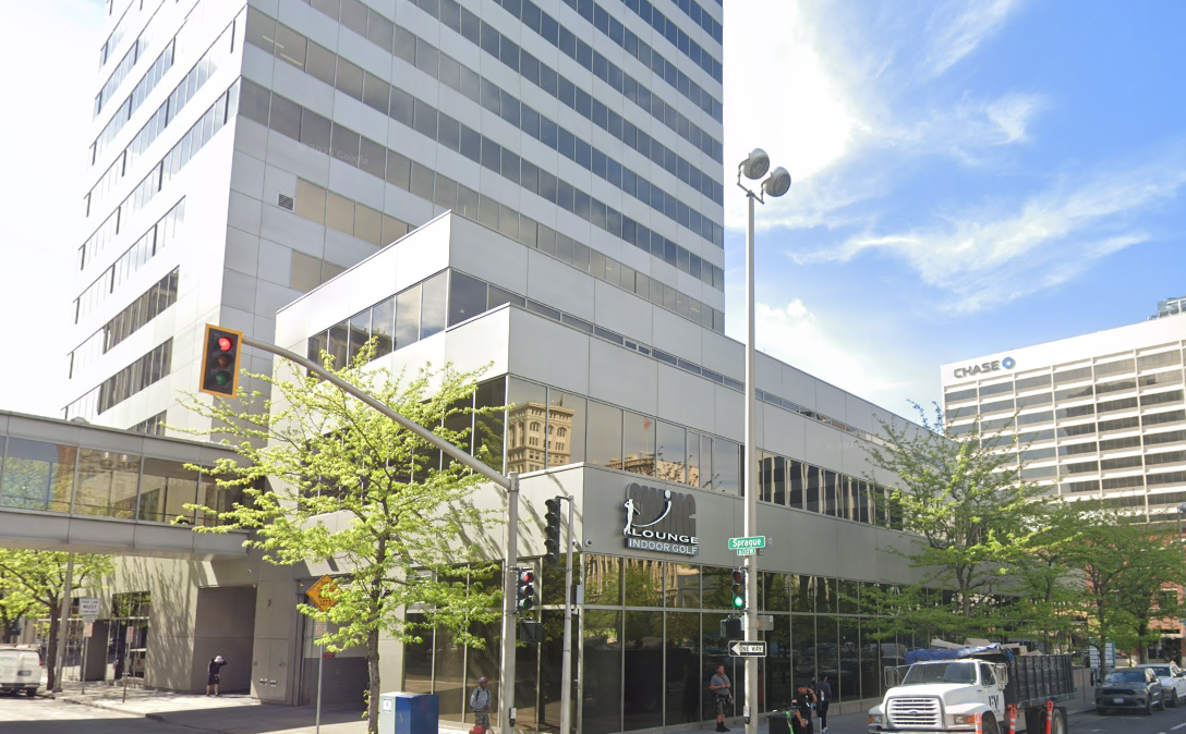 601 W Riverside — photo 3