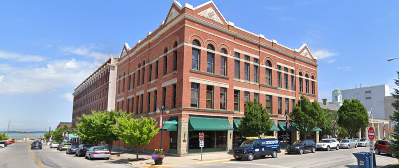Sandusky Landmark | 237 Washington Row — photo 2