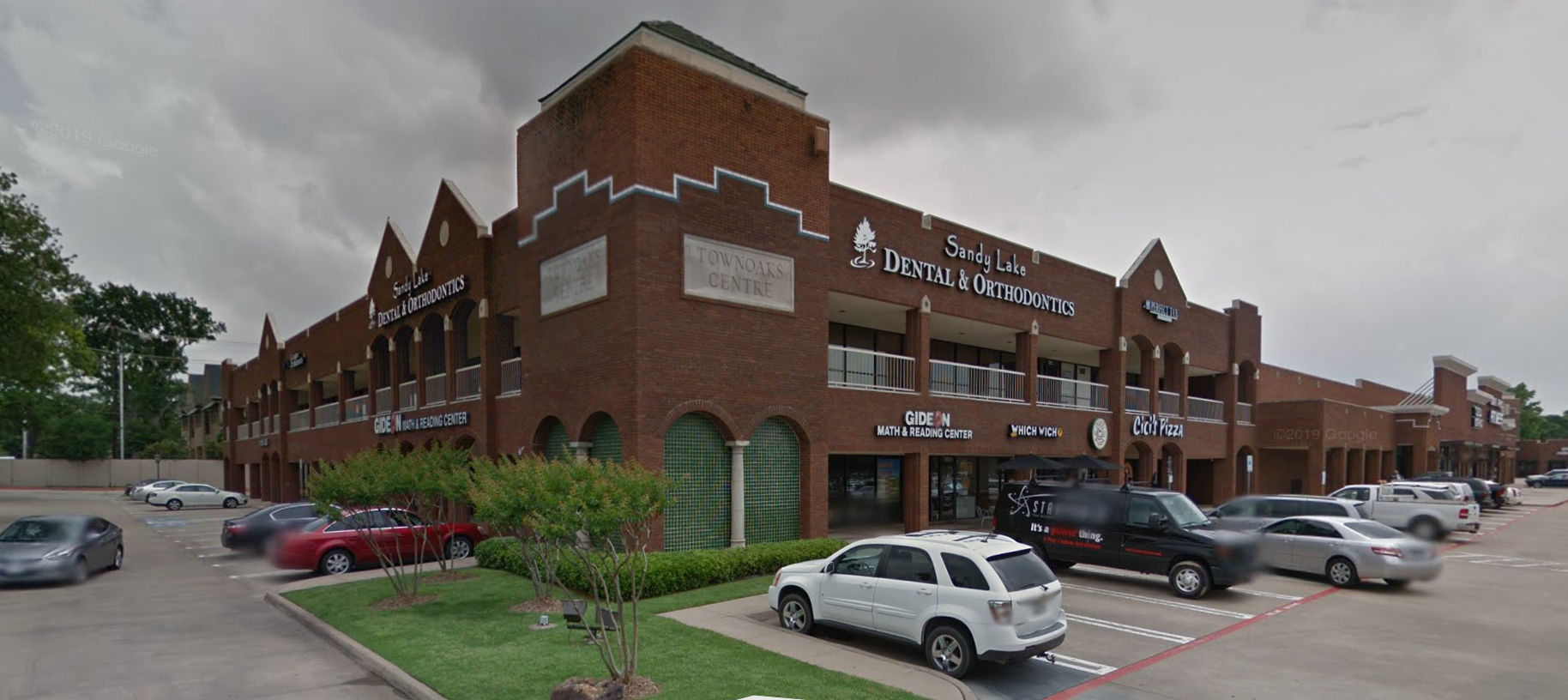 Town Oaks Centre — photo 2