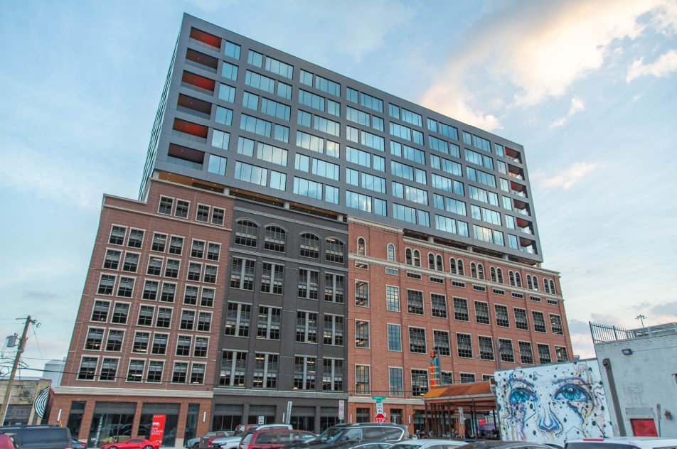 2700 Commerce St — photo 2