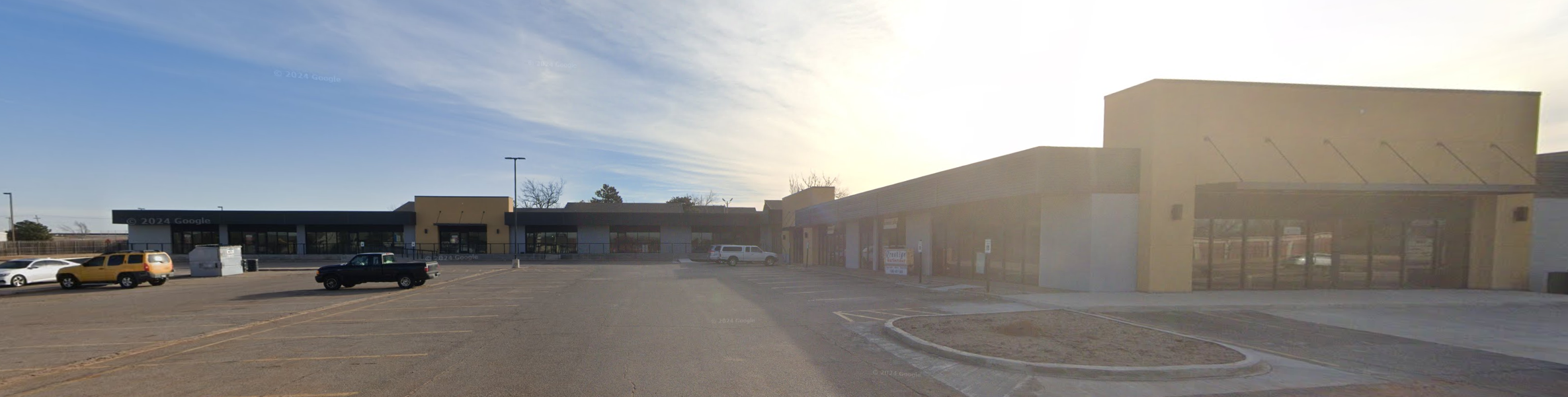 Newport Shopping Center | 9120-9146 N Macarthur Blvd — photo 3