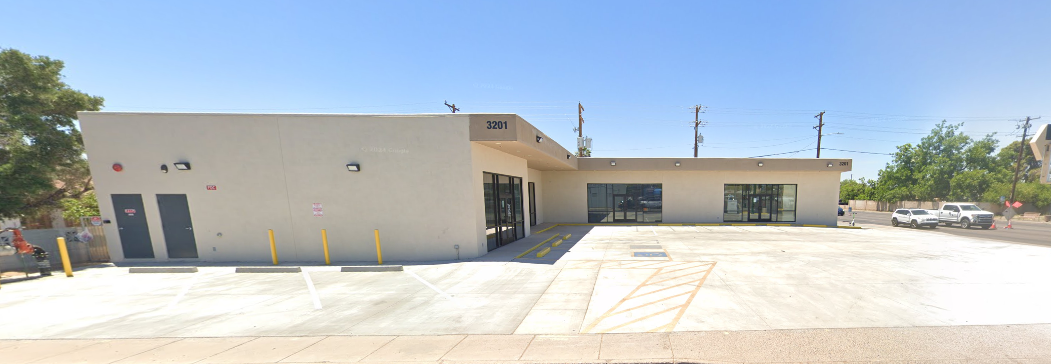 Hard Corner Retail Center — photo 5