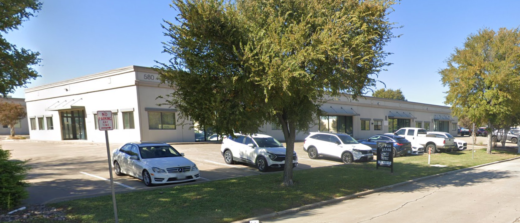 580 Commerce St — photo 3