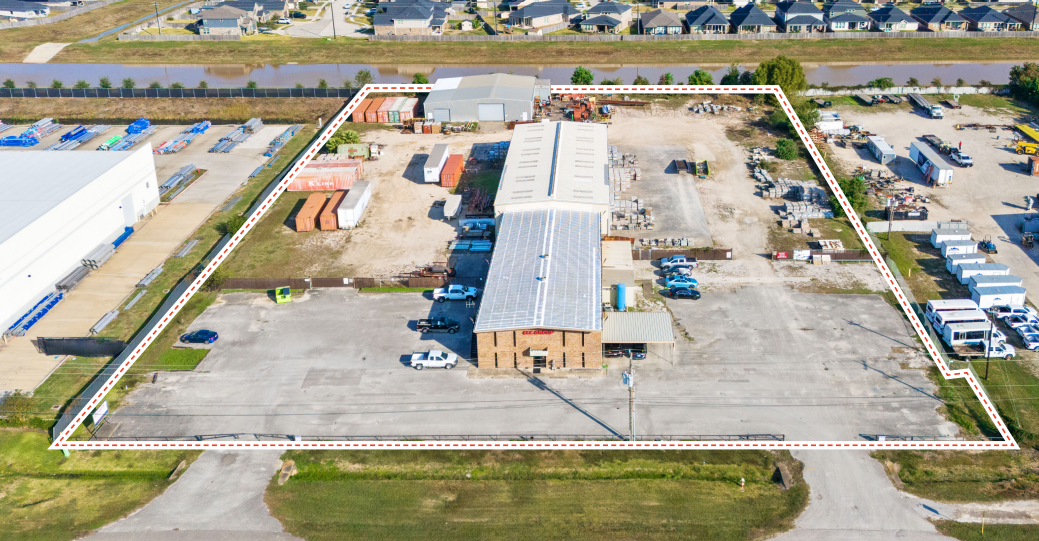11837 W. Fairmont Parkway — photo 2