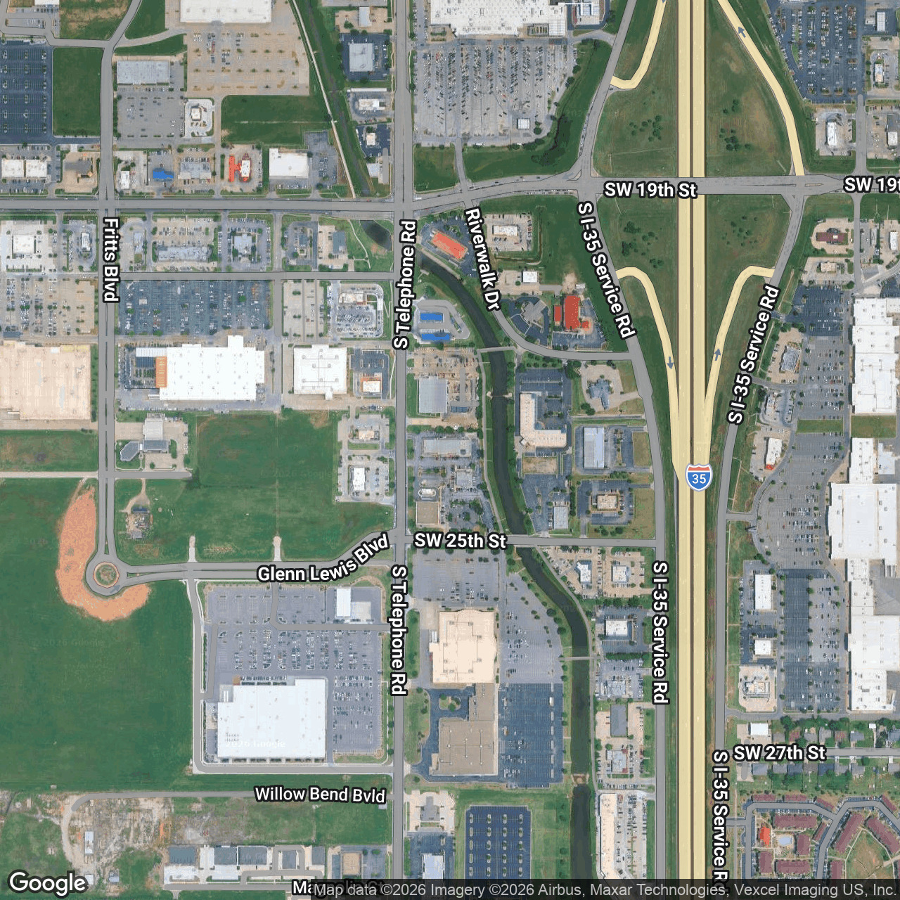 Moore Town Center | 725-949 SW 25th St — photo 5