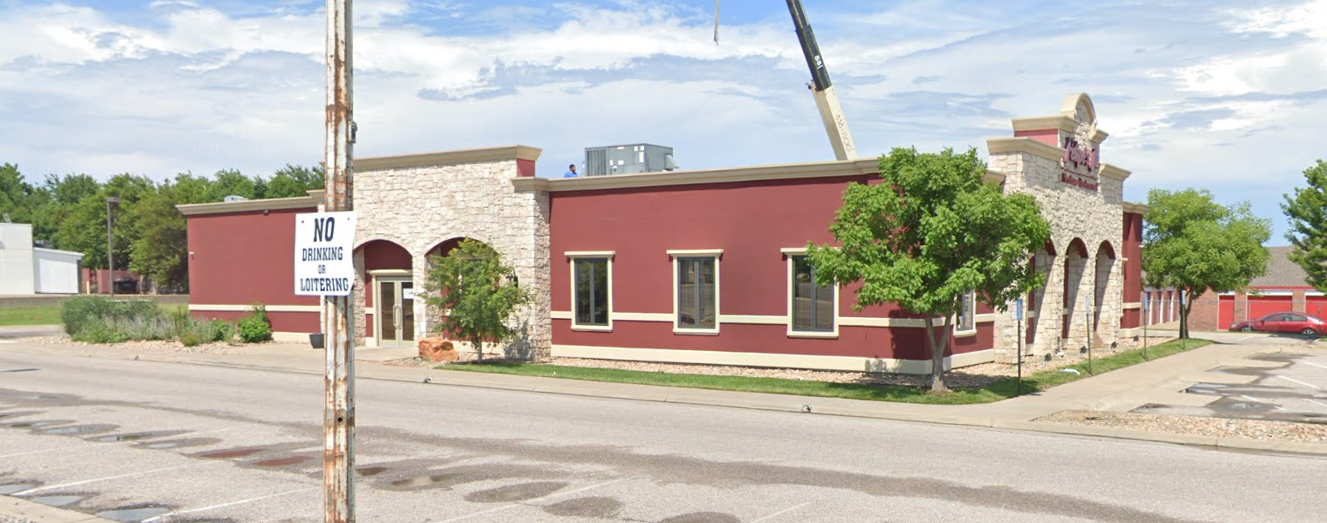 TURNKEY RESTAURANT - DECADES OF SUCCESS — photo 3