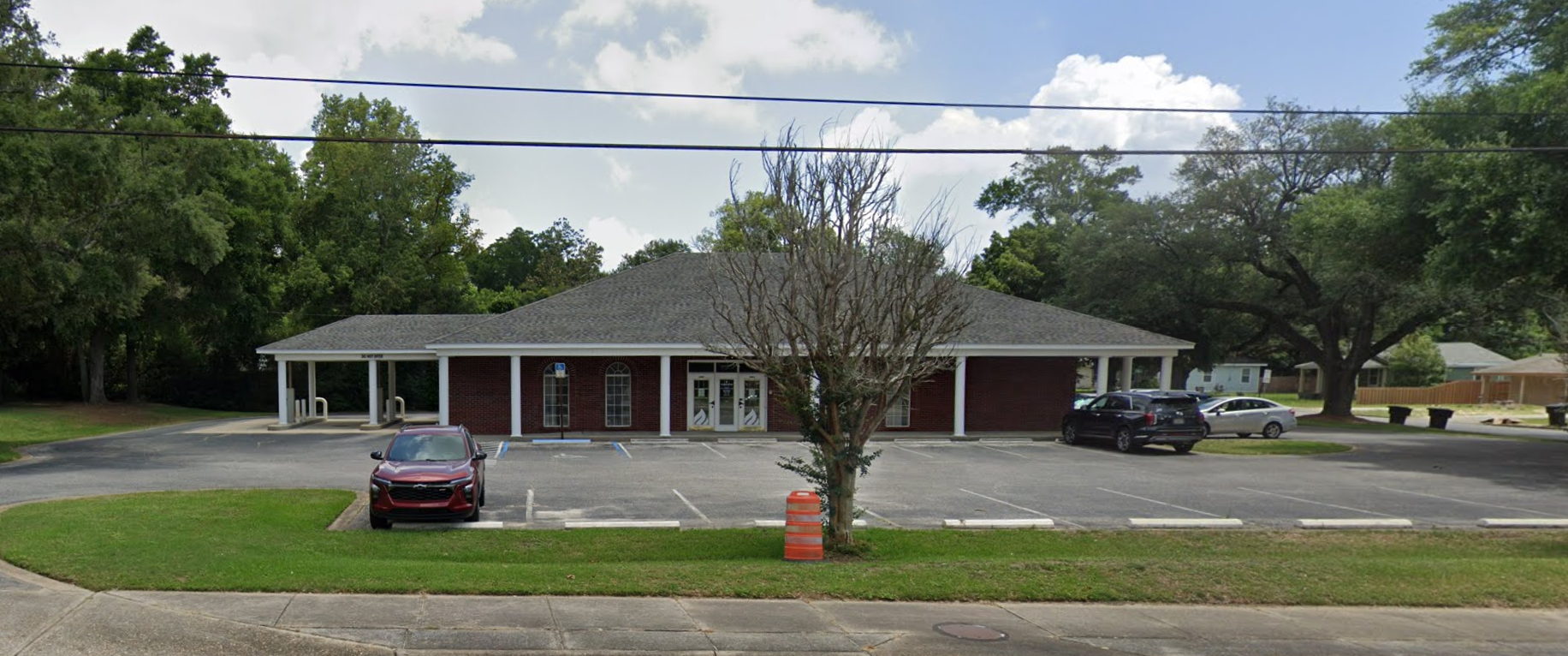 200 North Pace Boulevard — photo 3