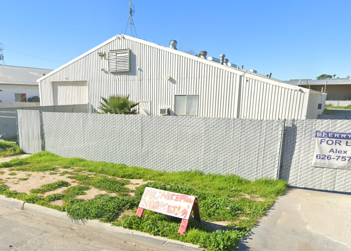 Prime Warehouse with Yard | 1449 Mesa View St — photo 2