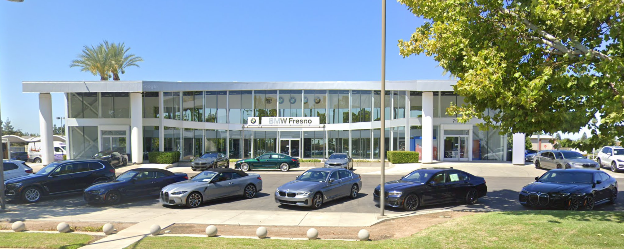 BMW | 7171 N Palm Ave — photo 2