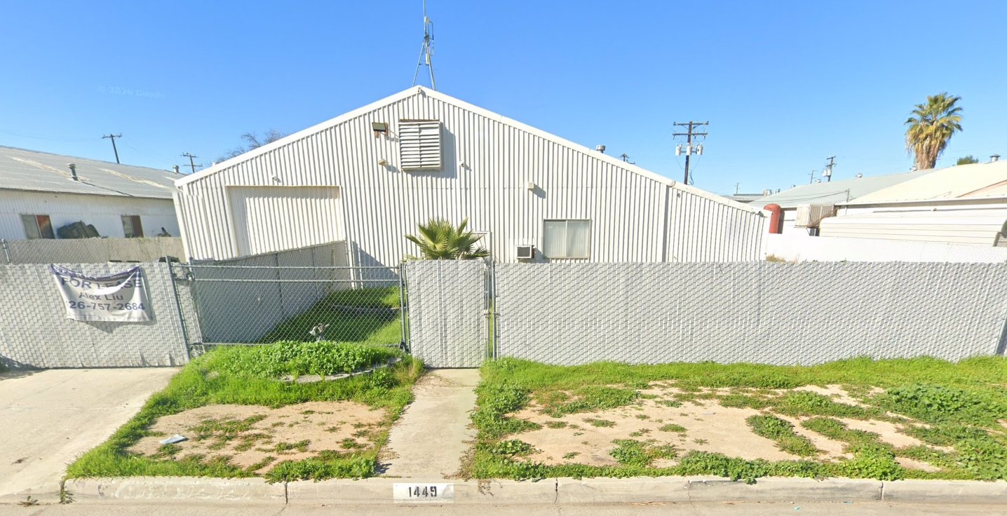 Prime Warehouse with Yard | 1449 Mesa View St — photo 3