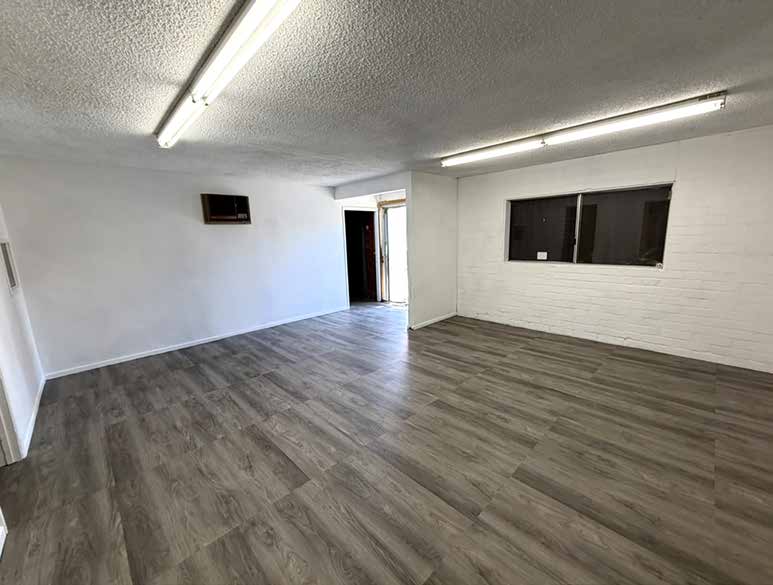 725 Stanford Avenue — photo 9