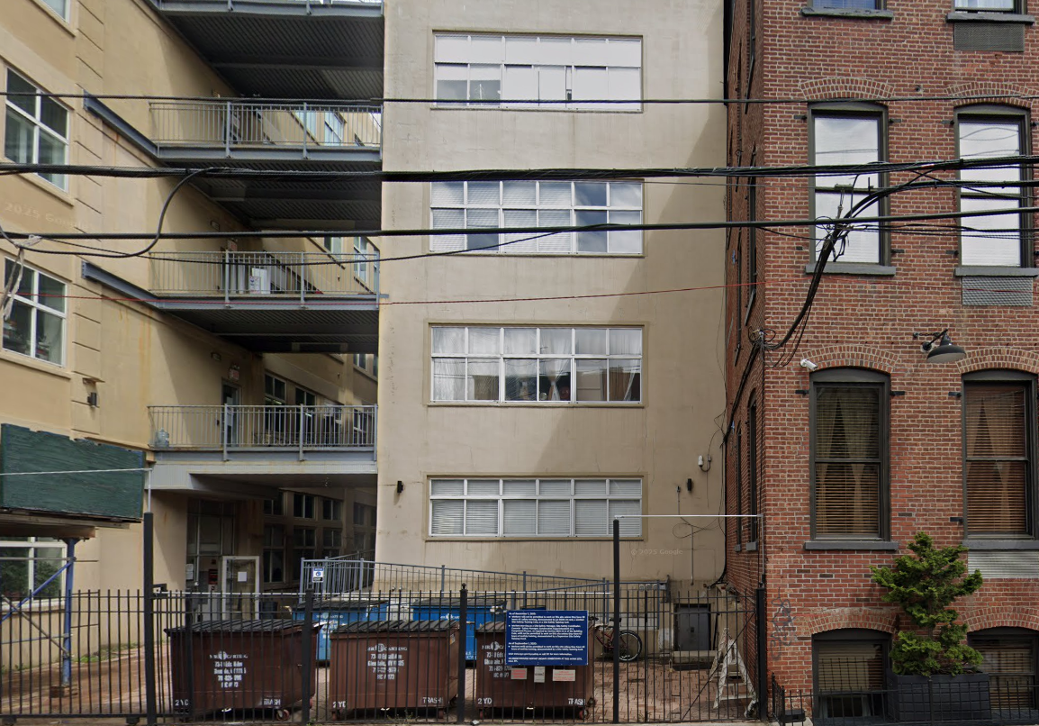 231 Norman Ave — photo 3