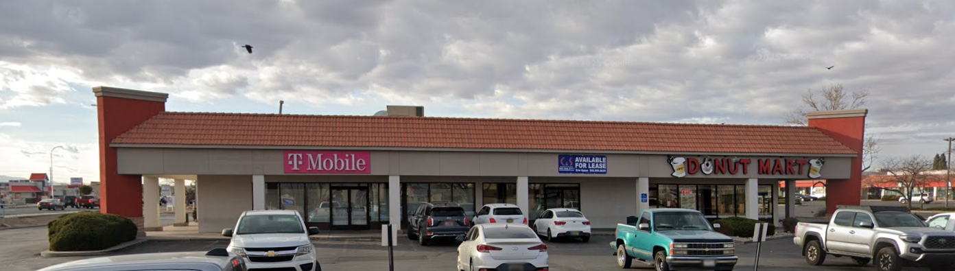 Ladera Shopping Center — photo 3
