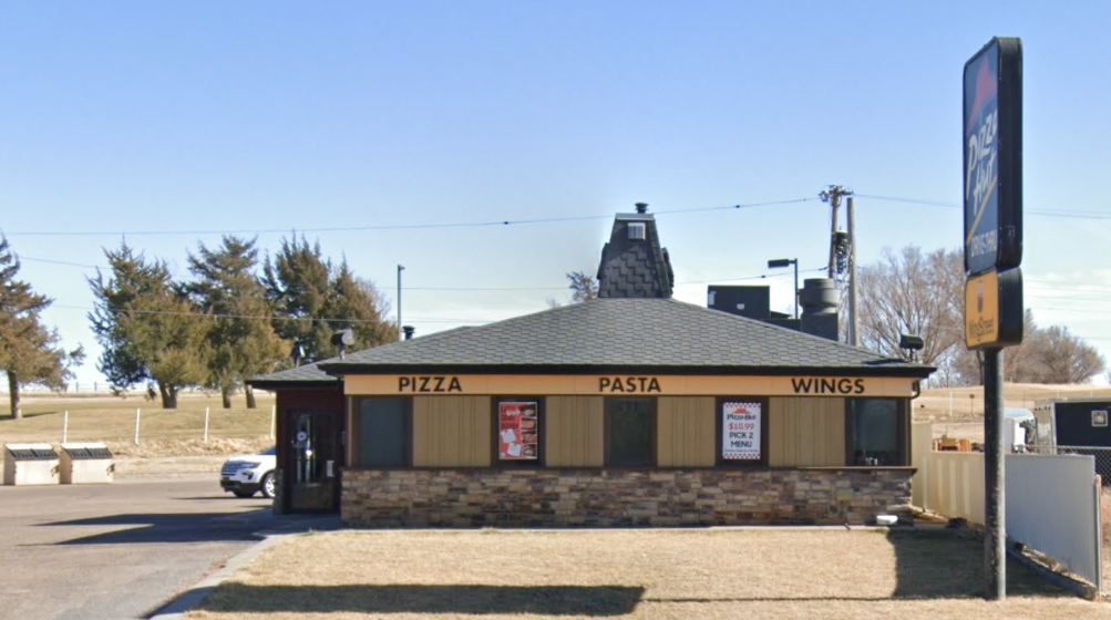 Pizza Hut - Elkhart, KS (7.15% CAP) — photo 2