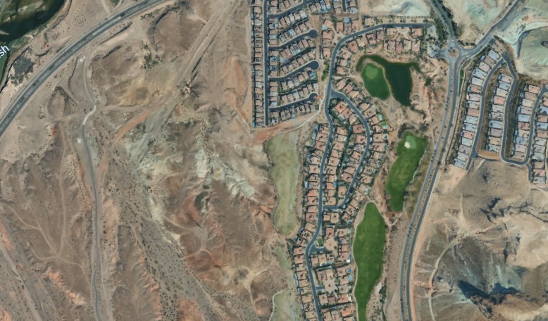 GOLF FRONTAGE ESTATE — photo 2