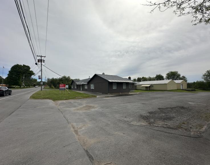 9584 Main Street — photo 8
