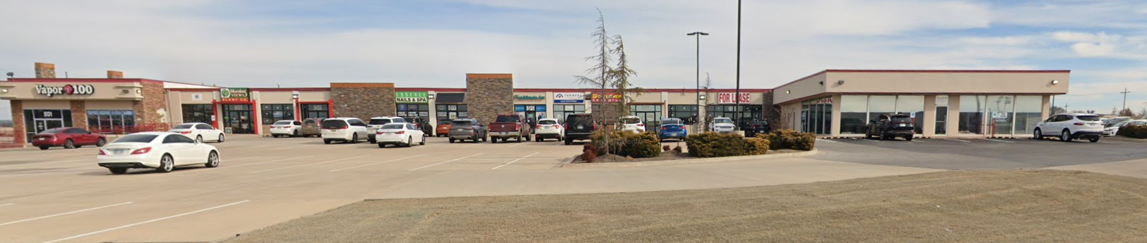 Warn Centre | 5105-5131 NW Cache Rd — photo 2