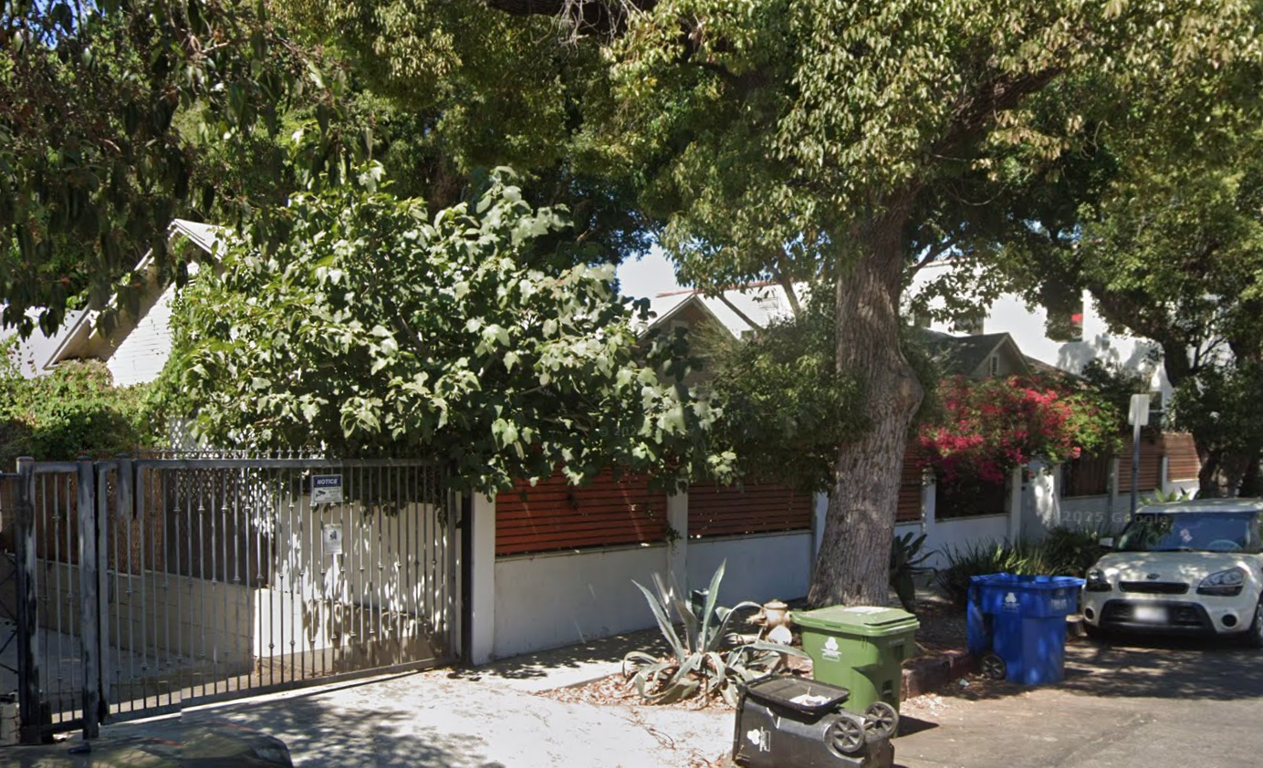 1537 N Serrano Ave — photo 3