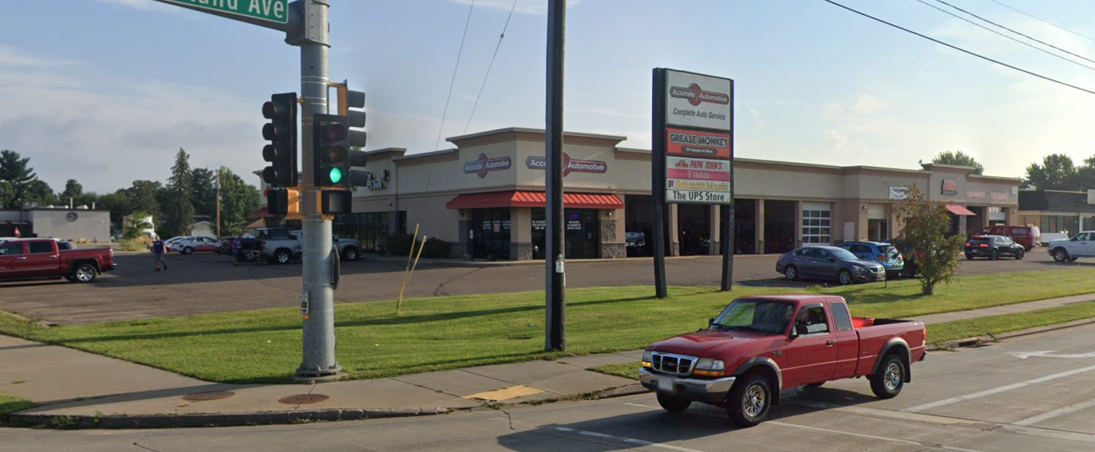 2102 Highland Ave — photo 3