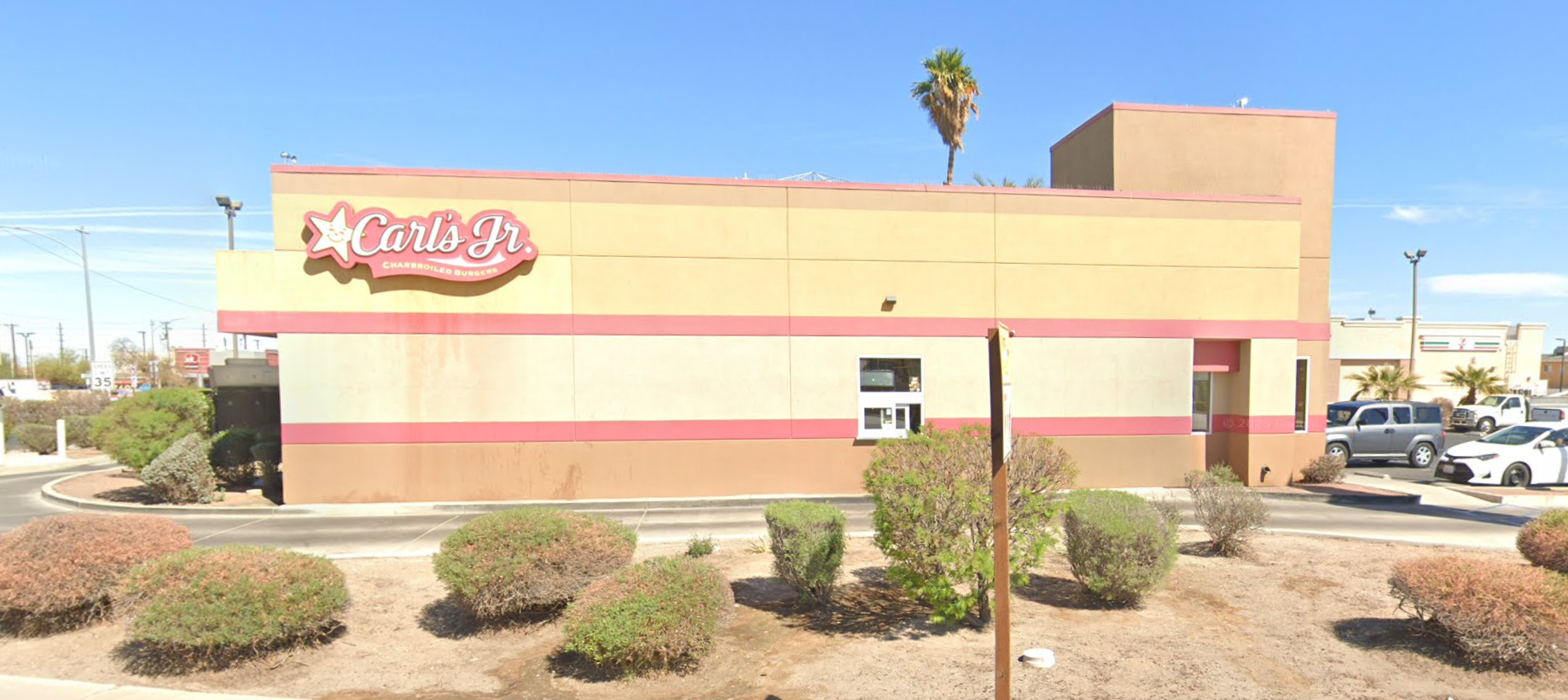 Carl's Jr. — photo 3