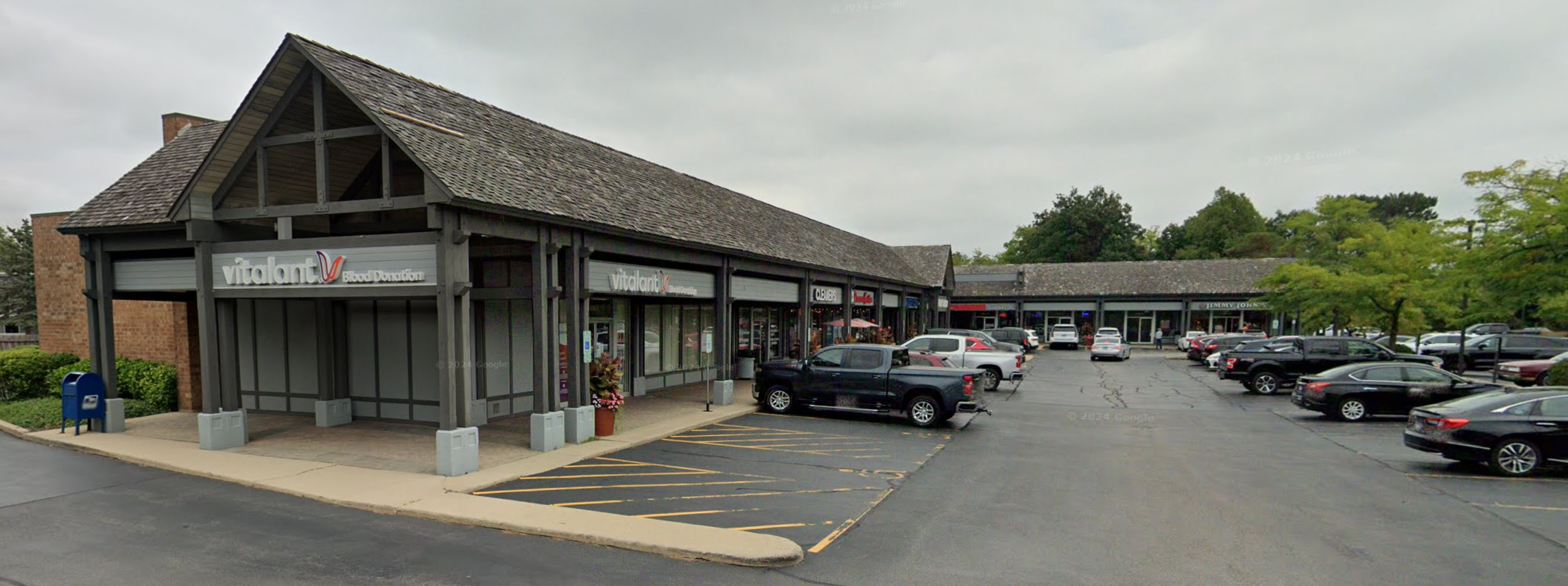 Pembrook Corners | 5250 Grand Ave — photo 5