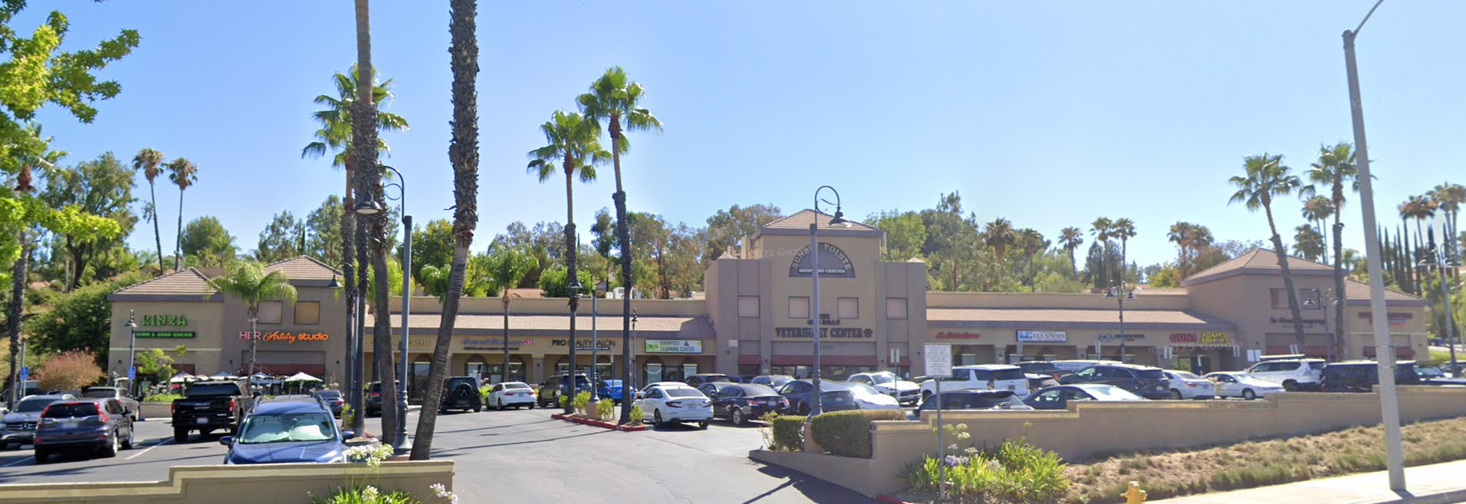 Sunset Pointe Shopping Center — photo 6