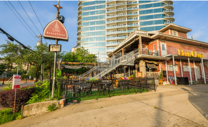 2621 McKinney Ave - Uptown Standalone Restaurant — photo 2