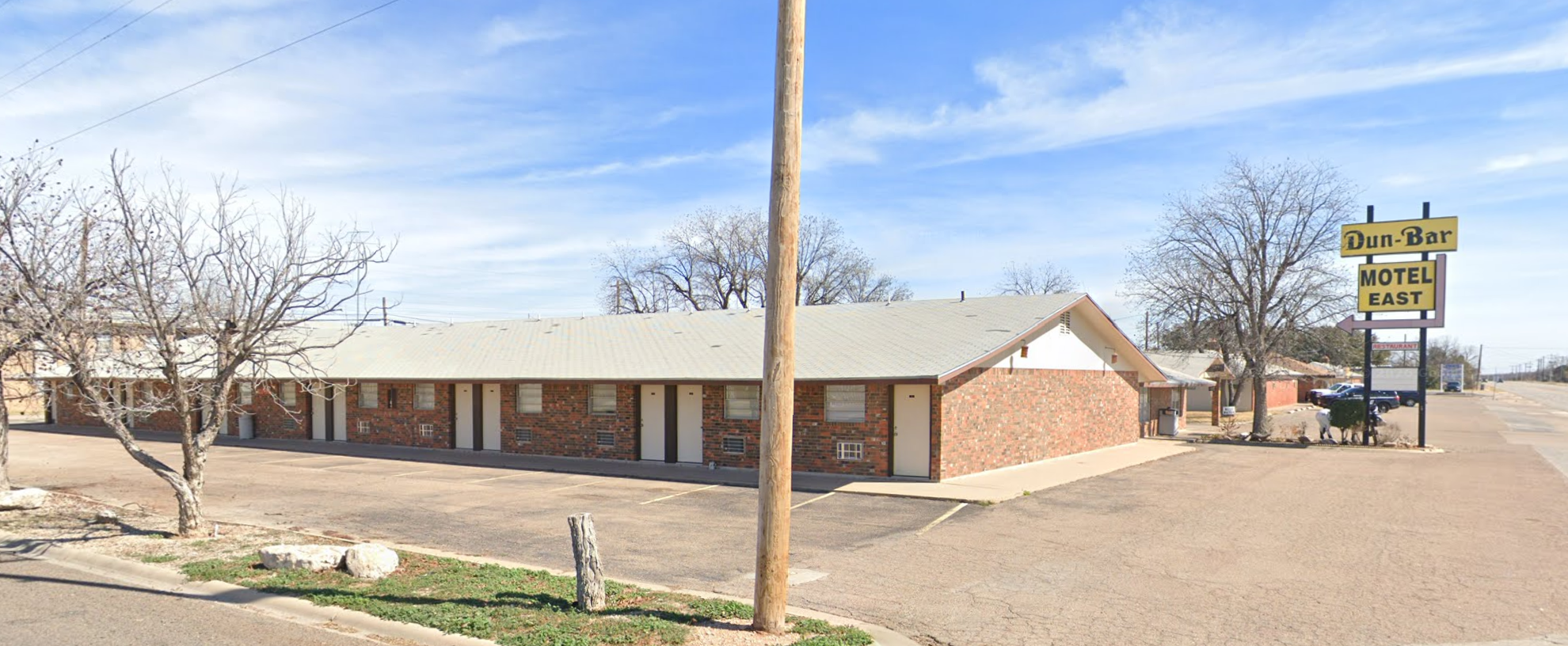 Dun-Bar East Apartments | 1728 Pulliam St — photo 4