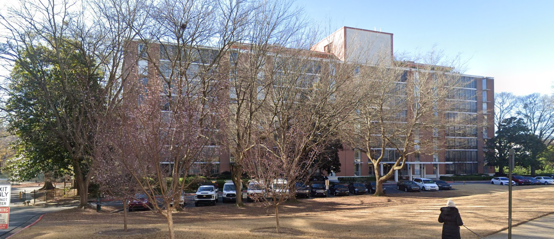 Brookwood Park Condominiums — photo 3