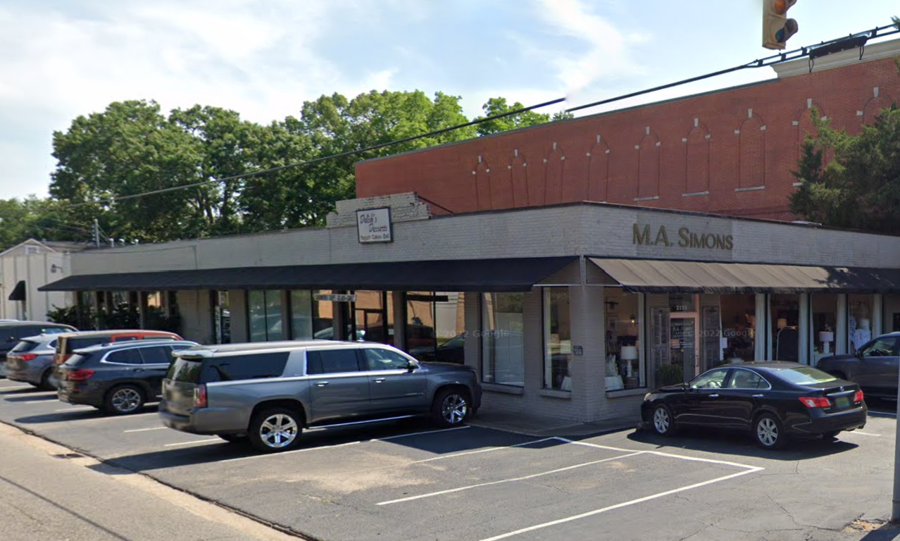 2151 Old Shell Rd — photo 2