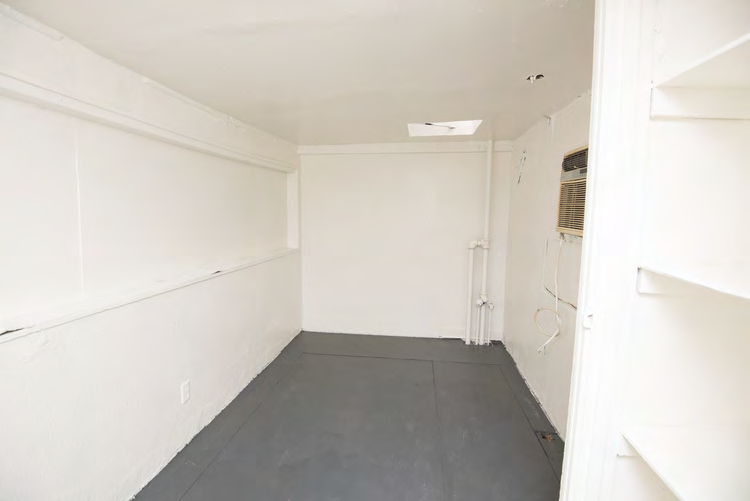 5011 W Adams Blvd — photo 9